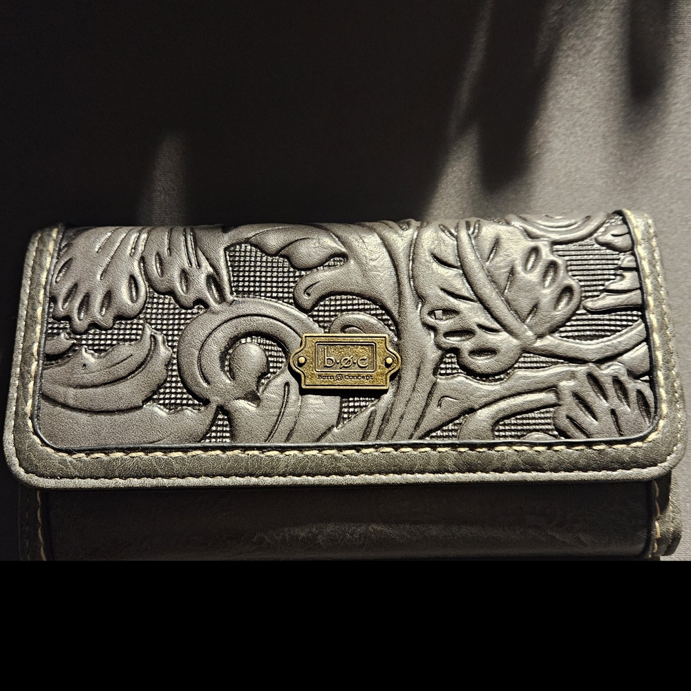 b.o.c. Floral Embossed Gray Wallet